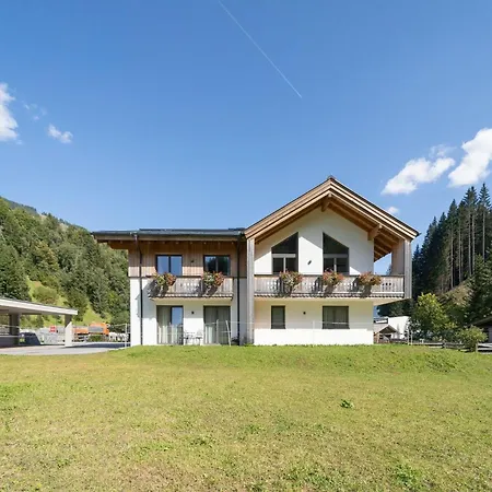 Chalet Lovely In Salzburg With Mountain View *